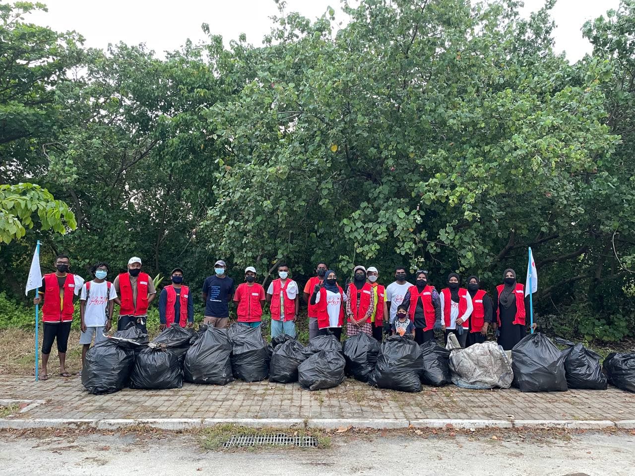 Volunteer team in Kulhudhuffushi City